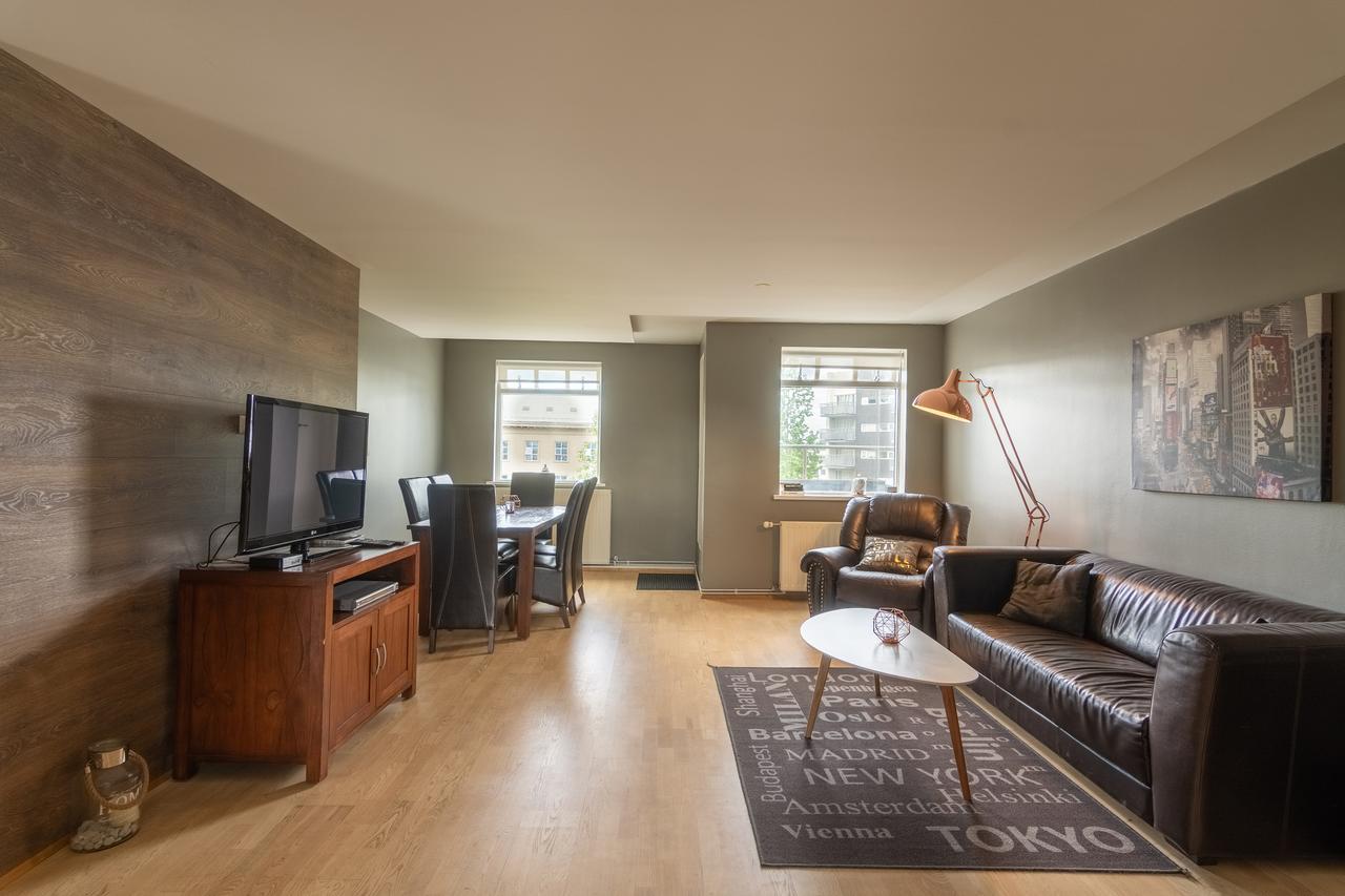 Acco Town Square Apartment Akureyri
